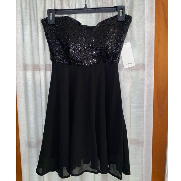 NEW TOBI BLACK SEQUIN DRESS - Picture 3 of 6